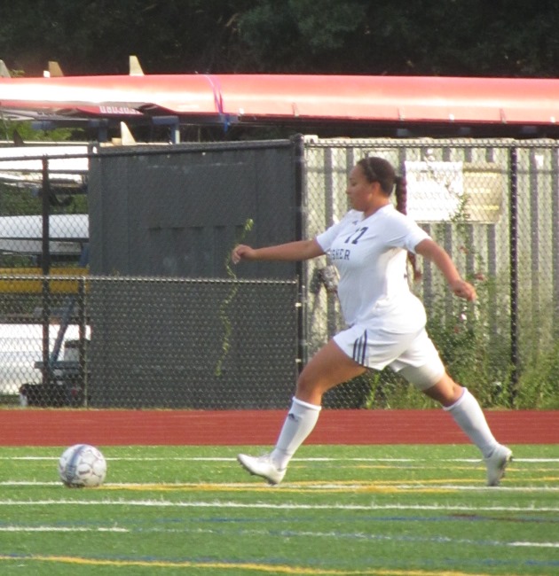 Women&rsquo;s Soccer Stumps WAU, 5-3